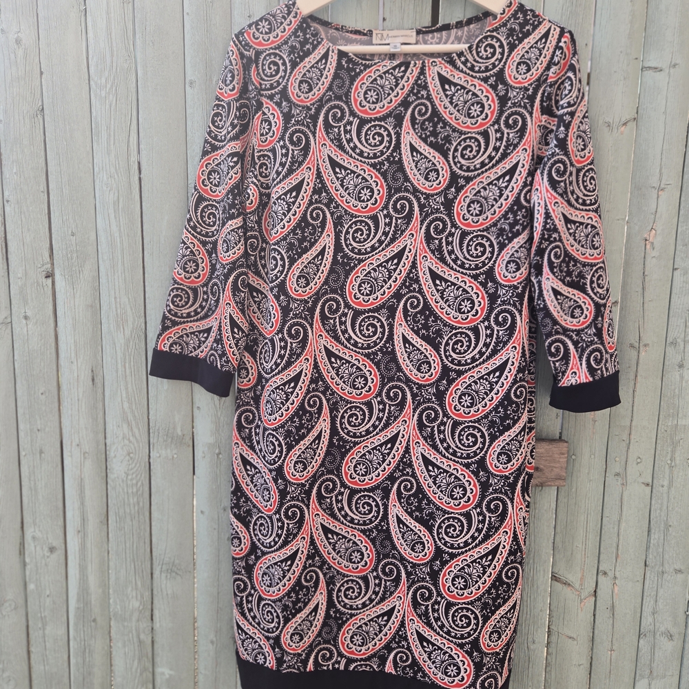Neiman Marcus Black Red Paisley Shift Dress | Size 10
